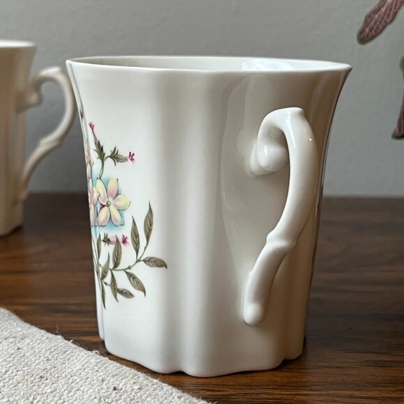 Royal Grafton Fine Bone China 2 Mugs Small Pink Flowers 7 oz England - Picture 3 of 11